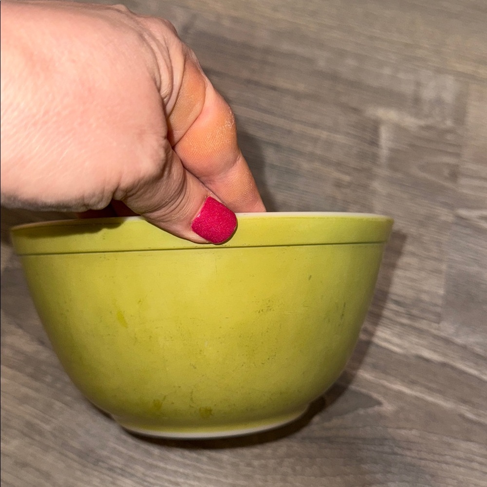 Vintage Pyrex Verde 1.5 Quart Nesting Bowl - Picture 7 of 10